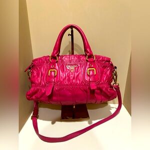 Prada
Gaufre Convertible Satchel Nappa Leather Medium